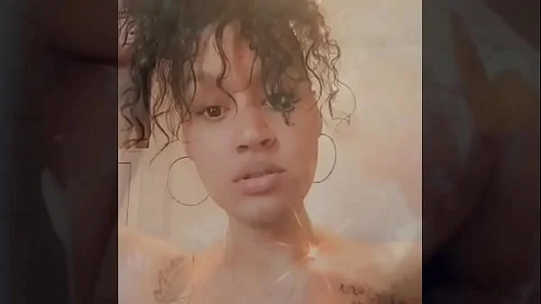 Shower time with @adoreGi - Twitter @Gigi adore30 - Instagram