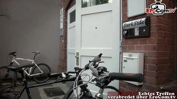 Deutsches Paar abgeschleppt und testet einen swinger club - TV reportage