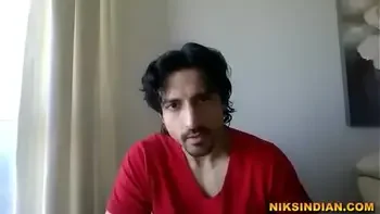 बॉलीवुड डायरेक्टर ने एक्ट्रेस को ऑडिशन पे नंगा करके नचाया और अपनी हवस का शिकार बनाया