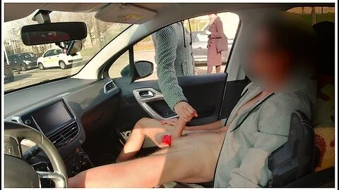 Dick Flash Car . La Slut Sticks Her Hand In And Makes Me Enjoy