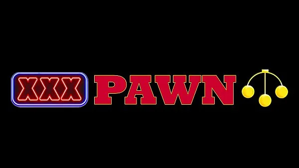 XXX PAWN - She Tried To Pawn A Bearded Dragon Named Paco, I Made Her A Generous Counter Offer