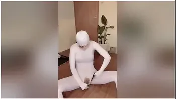 サイトて出会った人に変態な格好させられて名前呼ひオtニー動画を撮ってほしいと言われたのて公開しますヤラセしゃなくてカチなのて変態ゆうゆうさんちゃんと感想くたさい日本人/無修正