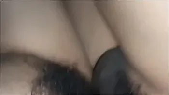 Una Noche Con El Amigo De Mi Esposo, Intercambiamos Leches Y Unos Ricos Sentones De Bienvenida