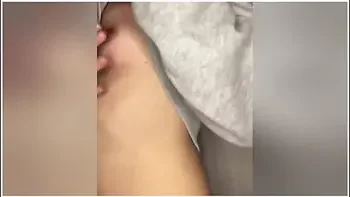 寝るまえにムラムラ 貧乳 乳首オtニー チクイキjapanese Nipple Masturbation