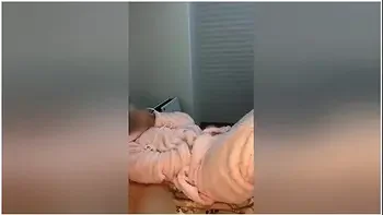 When I Watched Av ,i Got Horny... A Beautiful Housewife Convulsed With Her First Masturbation