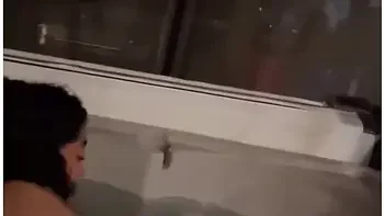 Ebony Amateur Fuck Her Stepsister Husband In The Hot Tub On Snapchat