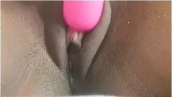 Wet Pussy Squirts