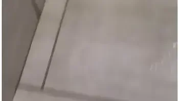 Uniqueen Peeing On The Bathroom