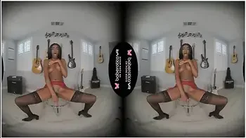 Ebony Darling, Ashley Aliegh Is Cumming, In Vr