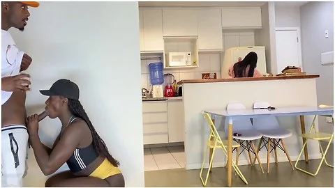 Jefao Foi Apresentado Um Amigo Pra Sua Prima Fernanda Chocolatte , E Acabou Fodendo Ela Escondido Da Karen Oliver 14 Min