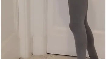 Pee Desperation! Amateur Pissing Wetting