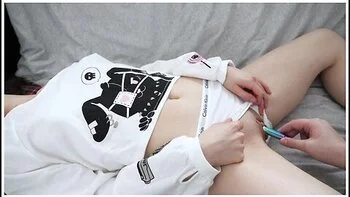 Ruined Orgasm, Then Taps Out - Romantic Lesbians