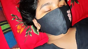 Desi Girlfriend Hot Sex Video In My Home.fuck Her Sexy Pussy