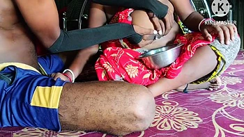 Desi Bhabhi Ne Milk Nikala Masti Sex Video