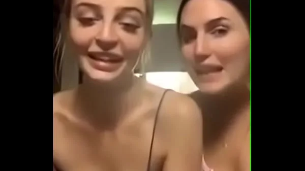 2 Girls Downblouse Periscope