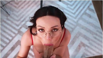This Blowjob And Cumshot Will Help You Relax With Luna Roulette