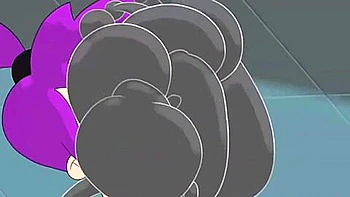 What Leela Does When The Crew Isnt Home