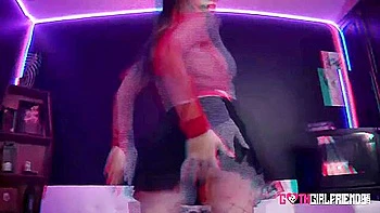 Violet Gems In Riding Action With Femme Fatale From