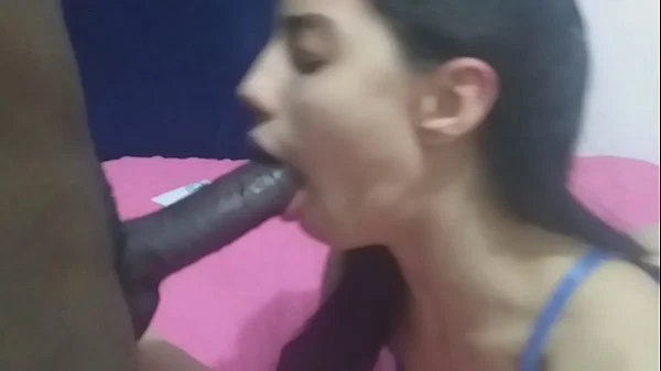 nao tem jeito quanto mais ela me chupa mais rapido eu gozo