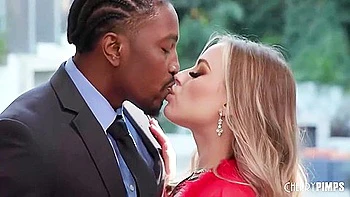 Anna Claire Clouds, Petite Blonde And Anna Cherry In Featuring Cloudss Stand And Carry Video