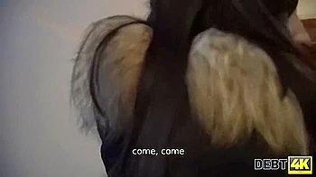 Smart Brunette Sucks Boner Of Collector To Make Him