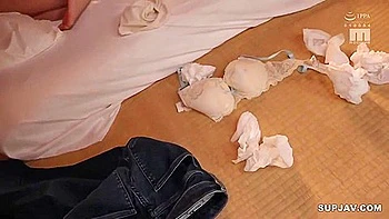 My C**ldhood Friend Came Over And Asked Me... Cast(s): Momoka Isumi