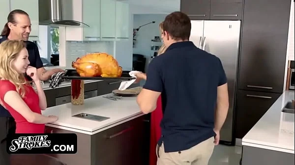 Stepsiblings Fuck on Thanksgiving Evening