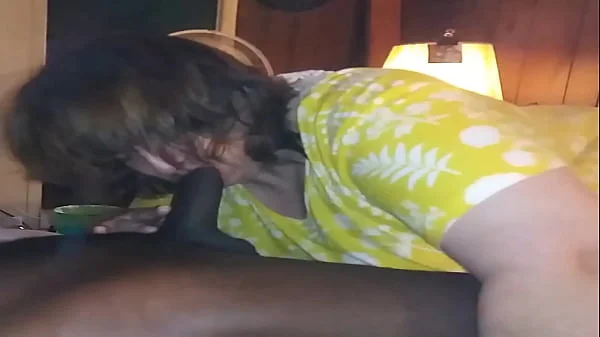 REAL HOMEMADE WIFE SUCKING &FUCKING BBC