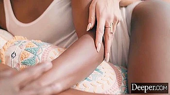 Ana And Elsa Are A Unique Fantasy 13 Min