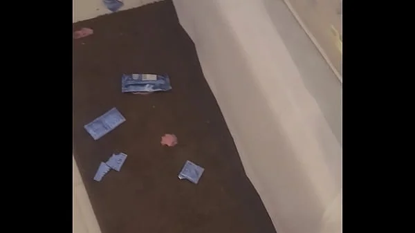 Dei meu cu 5 horas a dos principes... estou arreganhada mesmo.... cusinho arrombado e cusinho feliz... Quer ver?.... : bolivianamimi