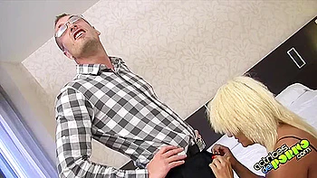 Jenny One, Busca Un Informatico Caliente