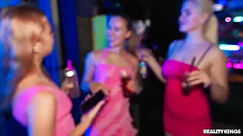 Emerald Loves, Ivy Ireland, Mike Ox Bad Bachelorette Anal