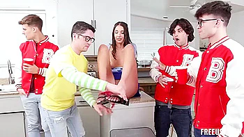 Freeuse Coping Mechanisms - Aria Sloane