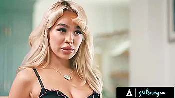 Rough Scissoring Video With Harmonious Helena Locke From