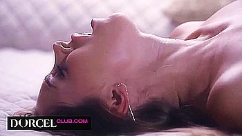 Intimate Lesbian Moment With Clara & Mary - Clara Mia And Mary Popiense