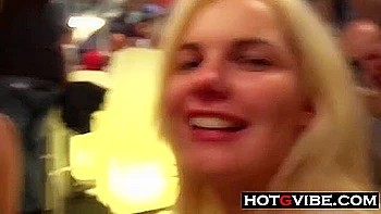 Public Lez Girls No Shame