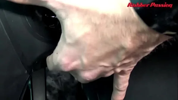 LatexRubberVideos003963