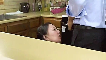 [jux-812] Her First Shaved Pussy. I Cant Show My Husband The Shameful Pussy That I Shaved For My Lover Mako Oda Scene 5