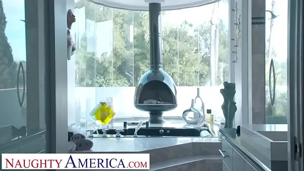 Naughty America Carmen Caliente seduces friend's husband