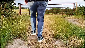 Alice - Desperate To Pee, Then Lost It And Pissed Myself In