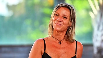 Sasha, 22 years old, horse riding expert! - Jacquie et Michel TV