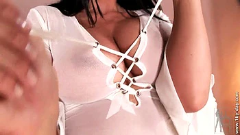 Lisa Sparkle's glistening masturbation