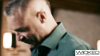 Charles Dera And Jennifer White - Gives The Pounding That Milf Deserves