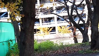 淫乱美人妻がM字開脚手マンで愛液が糸を引き、チンポ欲しがりフェラ