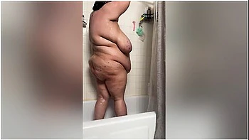 Come Shower With Me! :3