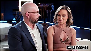 Gorgeous Fit Hotwife Serenity Cox Gets Huge Creampie In Threesome