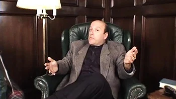 Teen hottie has strong orgasms