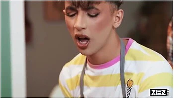 Thanksgiving Turns Into A Messy Threesome Featuring Drake Von, Foxy Alex And