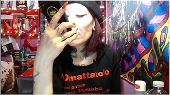 Miss Wagon Vegan Insults, Offends And Says Bad Words To Googles Assistant