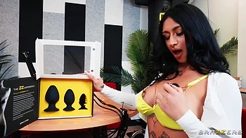 Fucks Luna Bby After Shes Finished With Her Podcast - Scott Nails